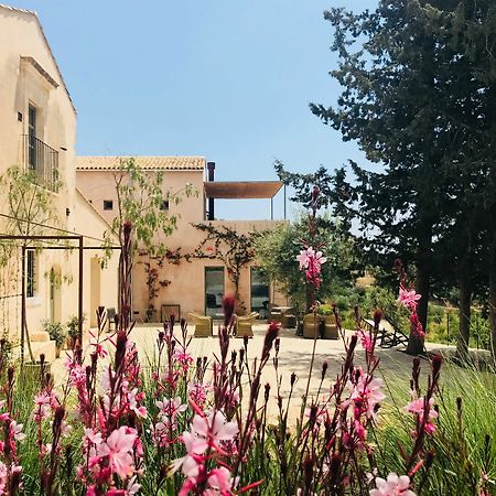Battimandorlo Hotel Noto Exterior foto