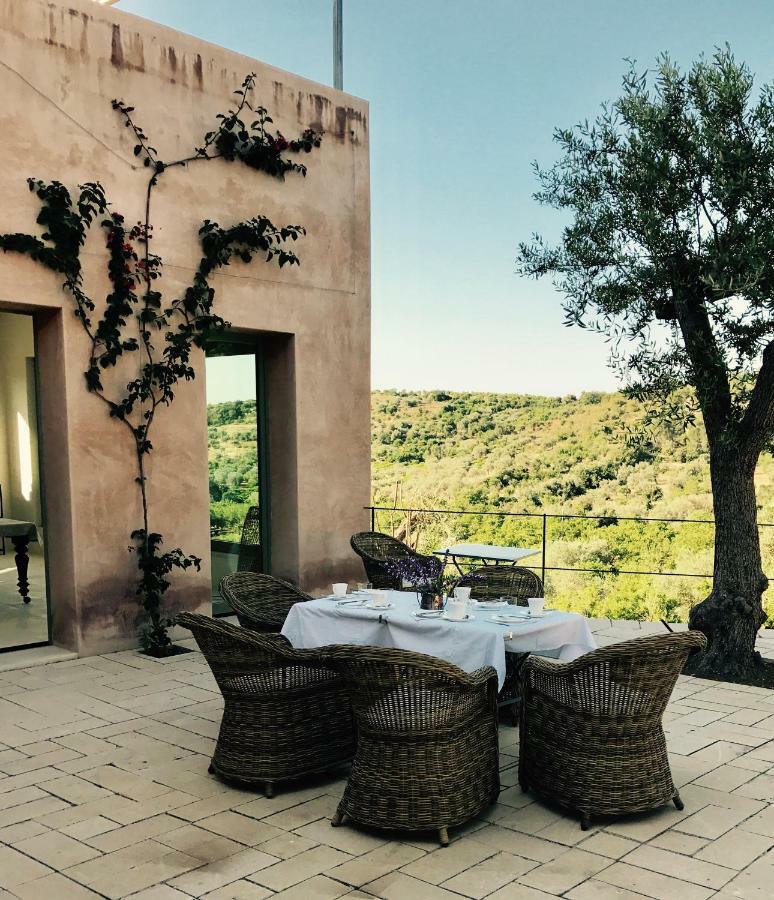 Battimandorlo Hotel Noto Exterior foto